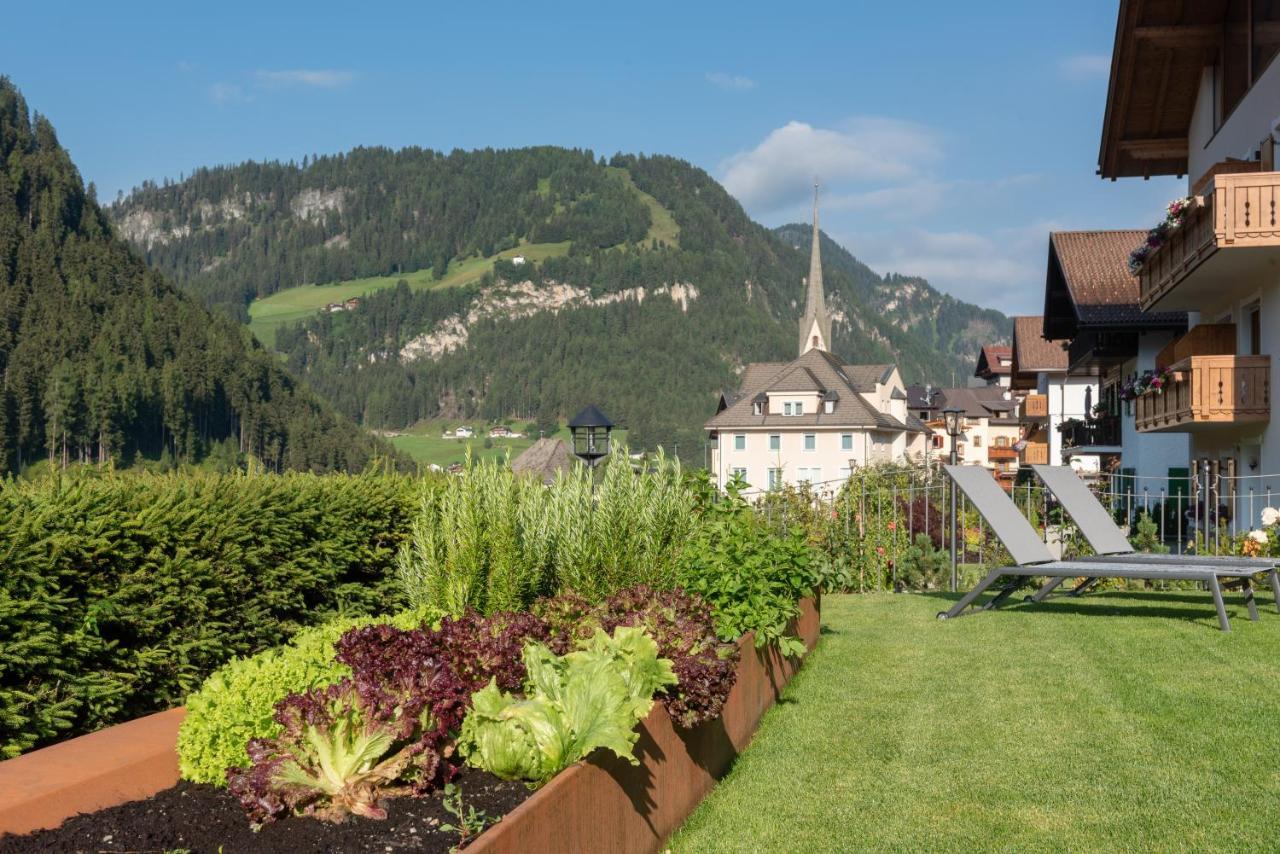 Hotel Vernel Santa Cristina Val Gardena Eksteriør bilde