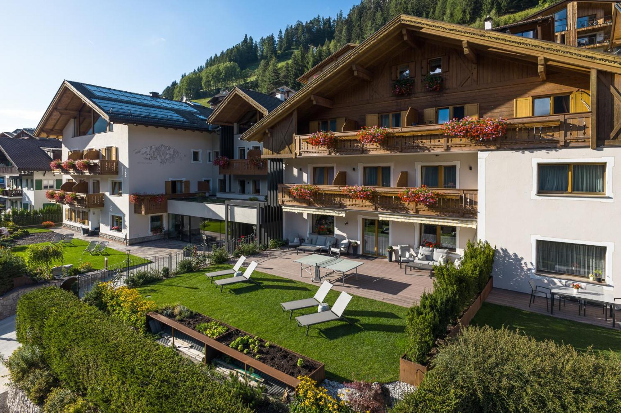 Hotel Vernel Santa Cristina Val Gardena Eksteriør bilde